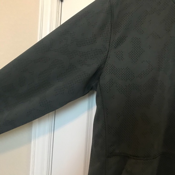 Adidas Men’s Sweatshirt - Picture 2 of 5